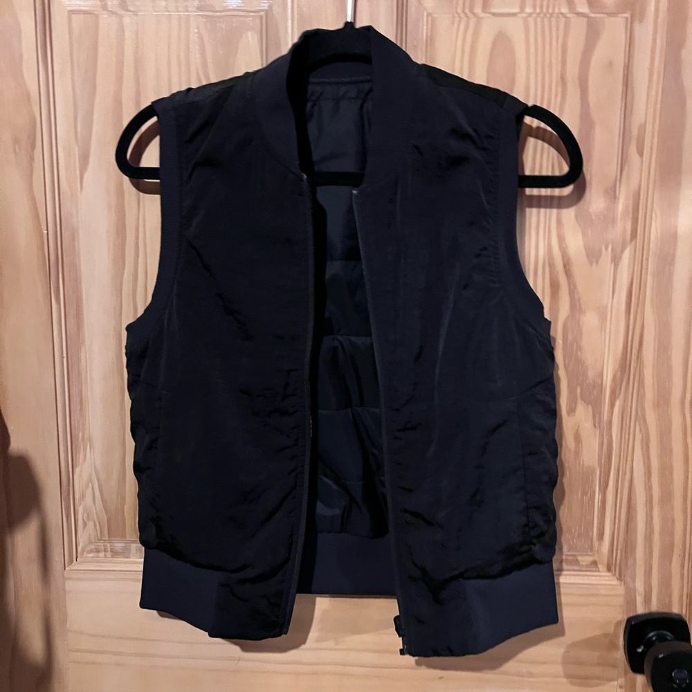 Lululemon Athletica Black Women's Vest